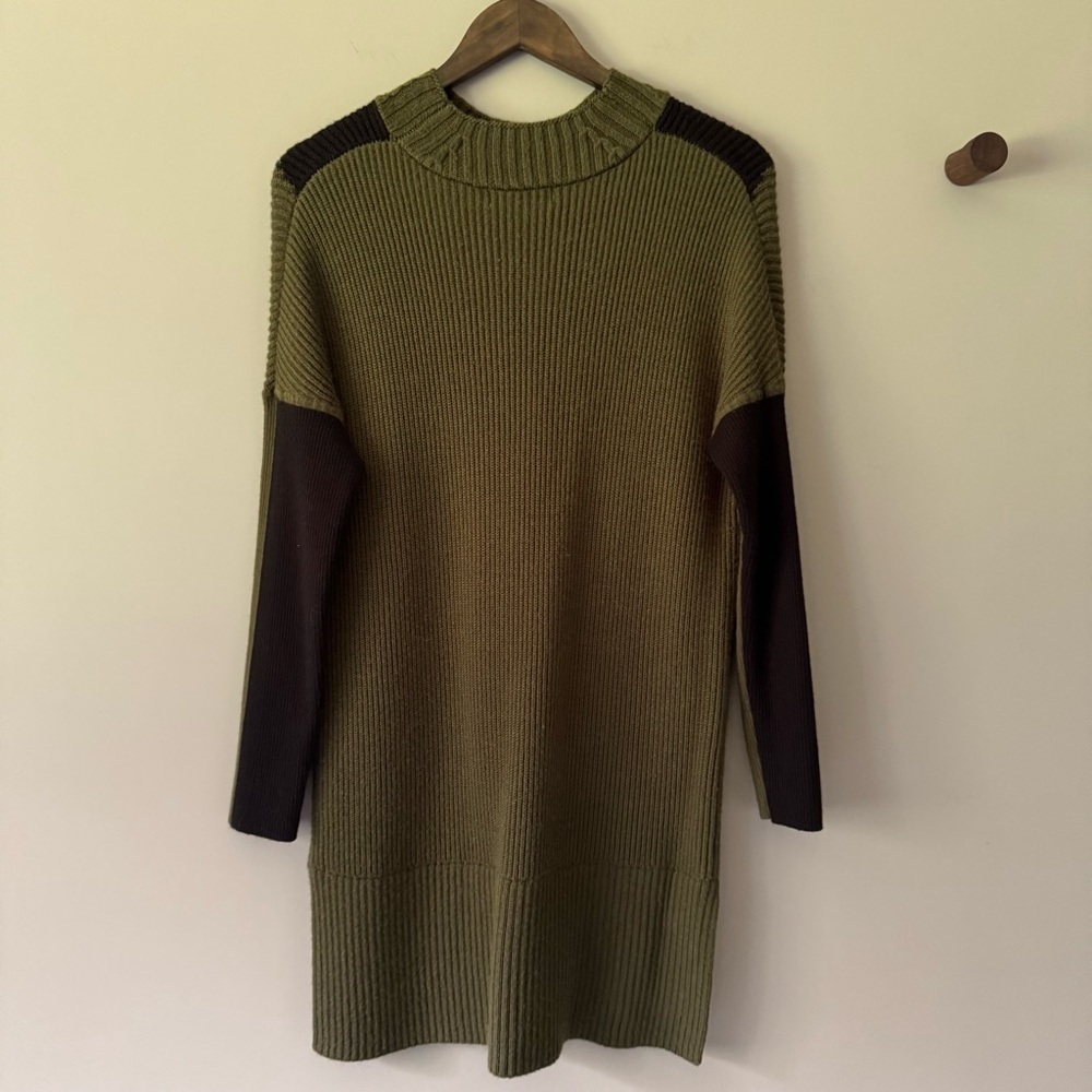 VICTOR ALFARO COLLECTIVE OVERSIZED COLORBLOCK SWEATER OLIVE GREEN BLACK SMALL - Picture 4 of 4
